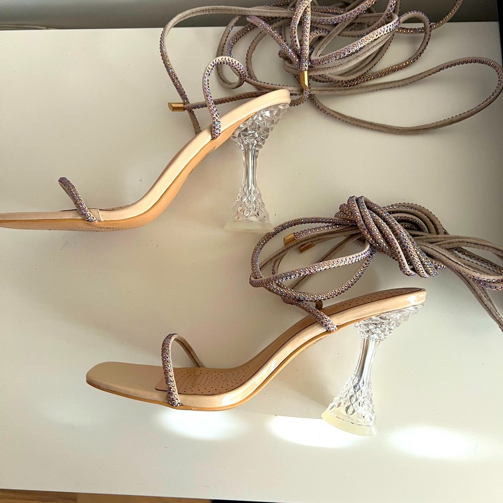 Lace Heels are calling your name!  Purchased from Akira.. Size 8